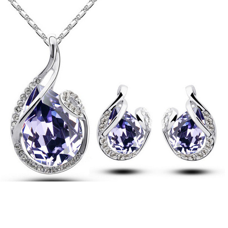 Elegant Sparkle – Rhinestone Teardrop Set