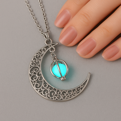 Night Clarity – The Moon Necklace that Reassures and Amazes