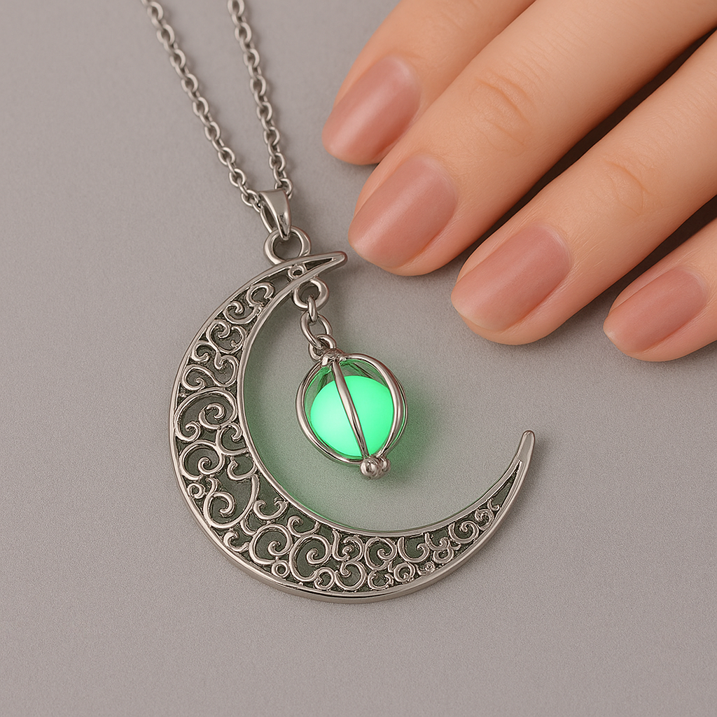 Night Clarity – The Moon Necklace that Reassures and Amazes